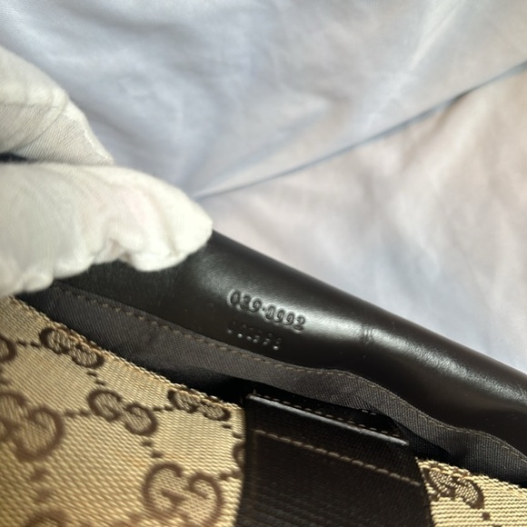 EUC: Authentic Vintage Gucci Clutch bag: Chain not included. No call outs:clean - Picture 7 of 8